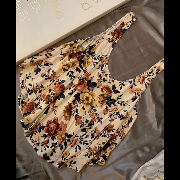 Croptop - Picture 1 of 1